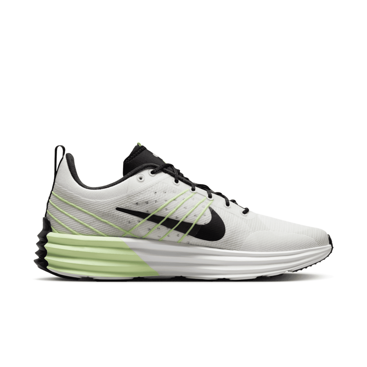 Nike Lunar Roam Angle 1