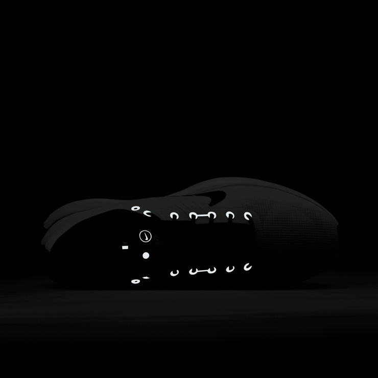 Nike Lunar Roam Angle 7