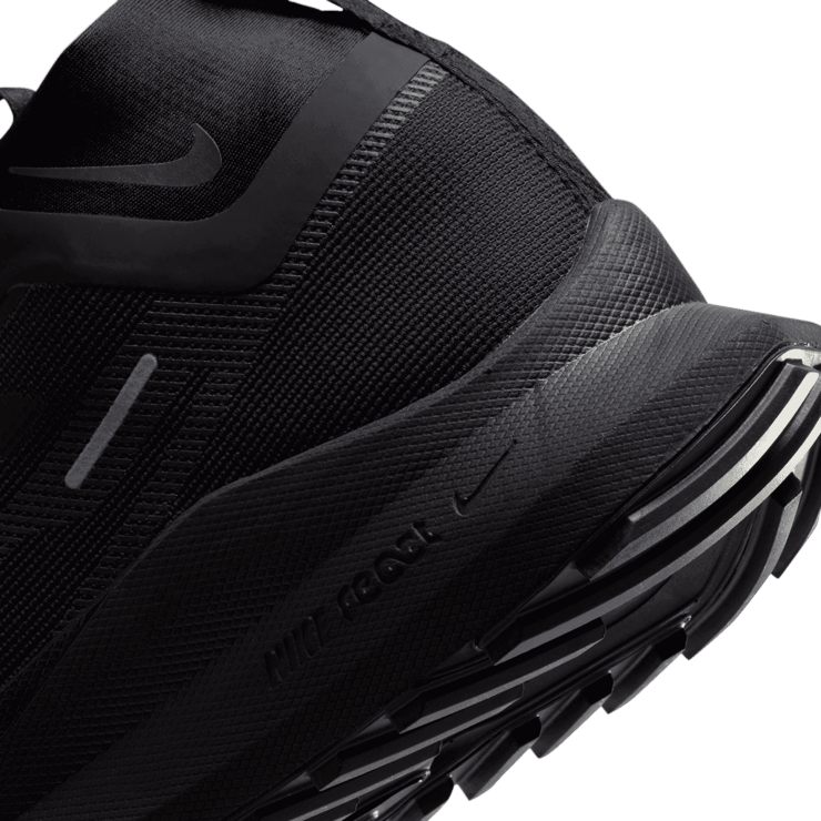 Nike React Pegasus Trail 4 GORE-TEX 'Black Anthracite' Angle 5