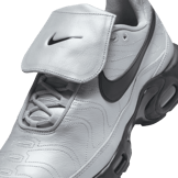Nike Air Max Plus TNPO Wolf Grey Black Angle 4