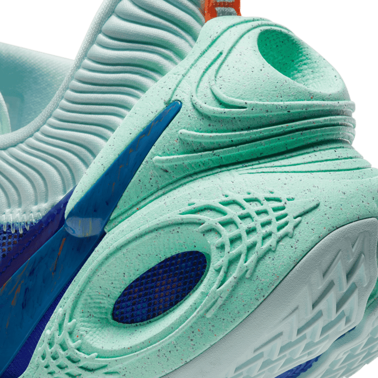 Nike Cosmic Unity Angle 5