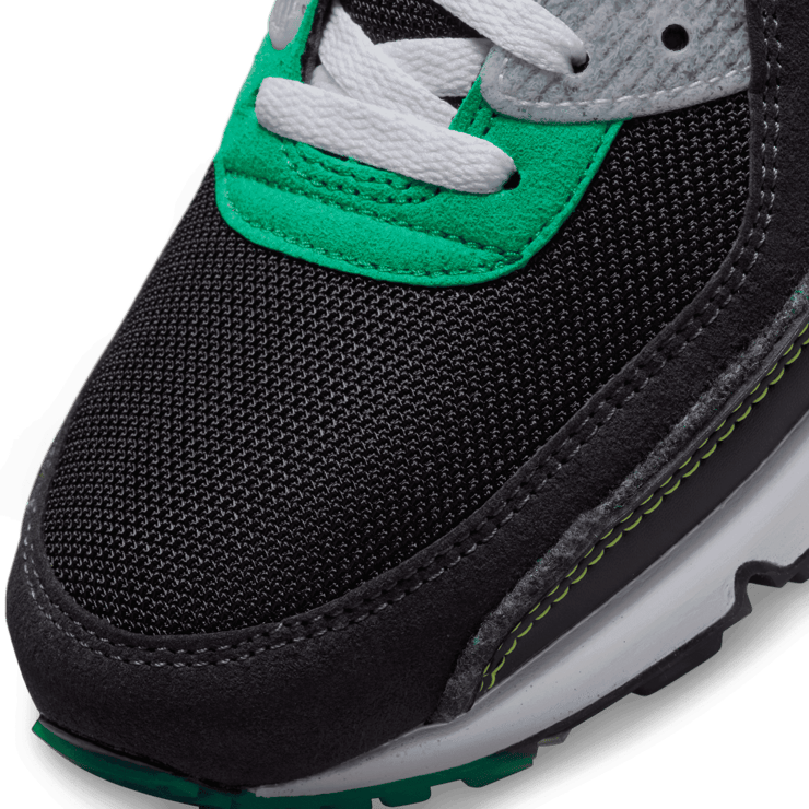 Nike Air Max 90 Retro UFO Black Angle 4