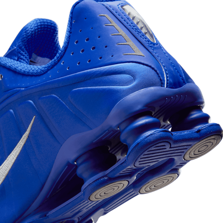 Nike Shox R4 Blue Woman Group (W) Angle 5