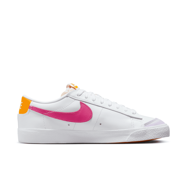 Nike Blazer Low '77 Angle 1