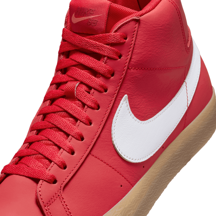 Nike SB Blazer Mid University Red Gum Angle 4