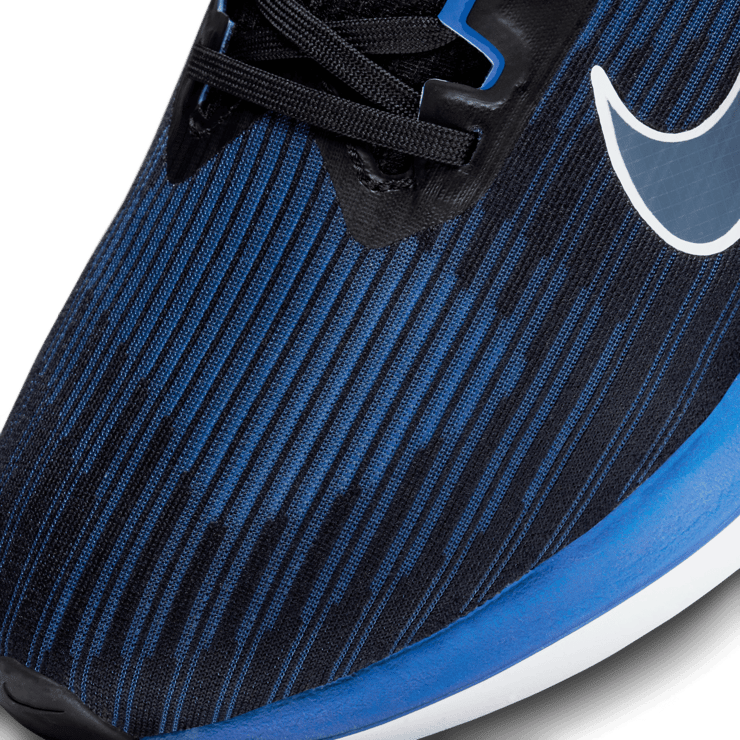 Nike Air Winflo 9 'Black Old Royal' Angle 4