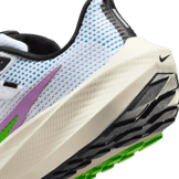 Nike Air Zoom Pegasus 40 Road (GS) Angle 5