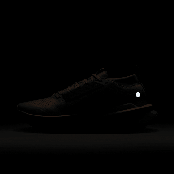 Nike Zegama 2 Trail Angle 8