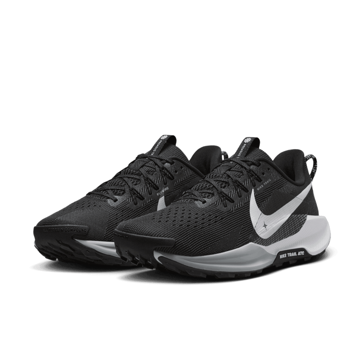 Nike Pegasus Trail 5 Trail Angle 2