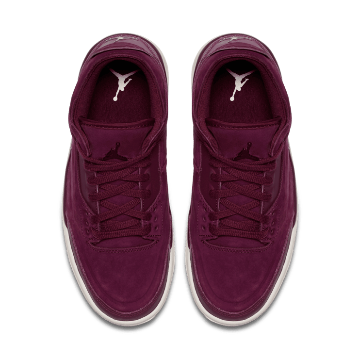 Jordan 3 Retro Bordeaux (W) Angle 1