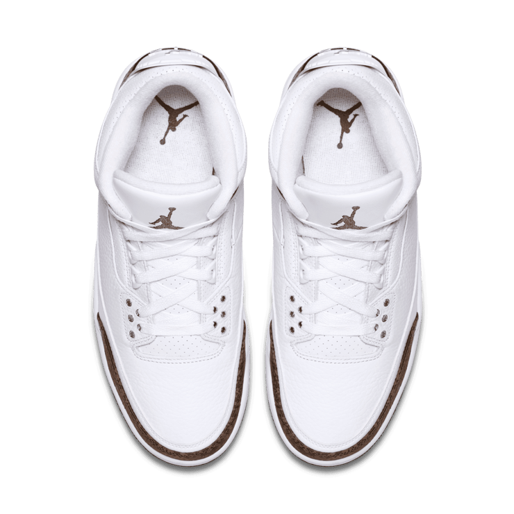 Jordan 3 Retro Mocha (2018) Angle 1