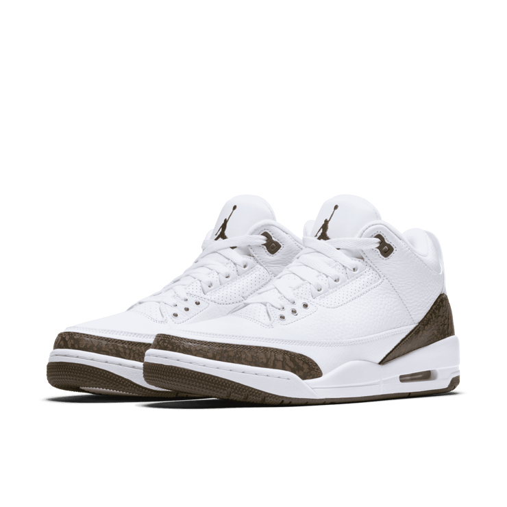 Jordan 3 Retro Mocha (2018) Angle 2