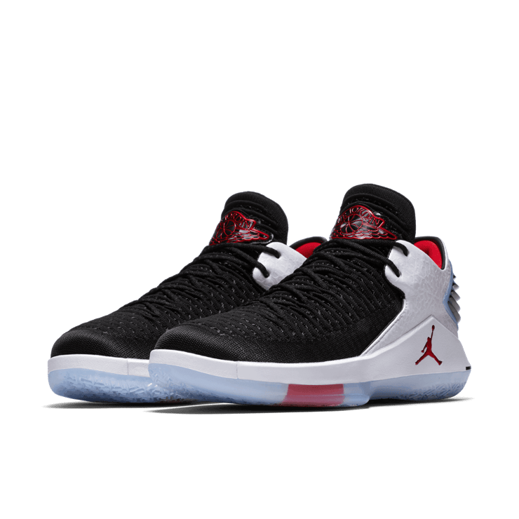 Jordan XXXII Low Free Throw Line Angle 2