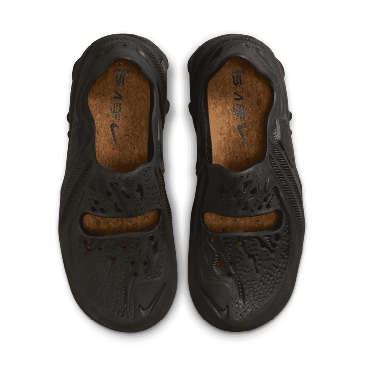 Nike ISPA Universal Black Angle 1