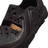 Nike ISPA Universal Black Angle 4