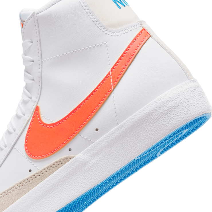 Nike Blazer Mid '77 'White Total Orange' (GS) Angle 6