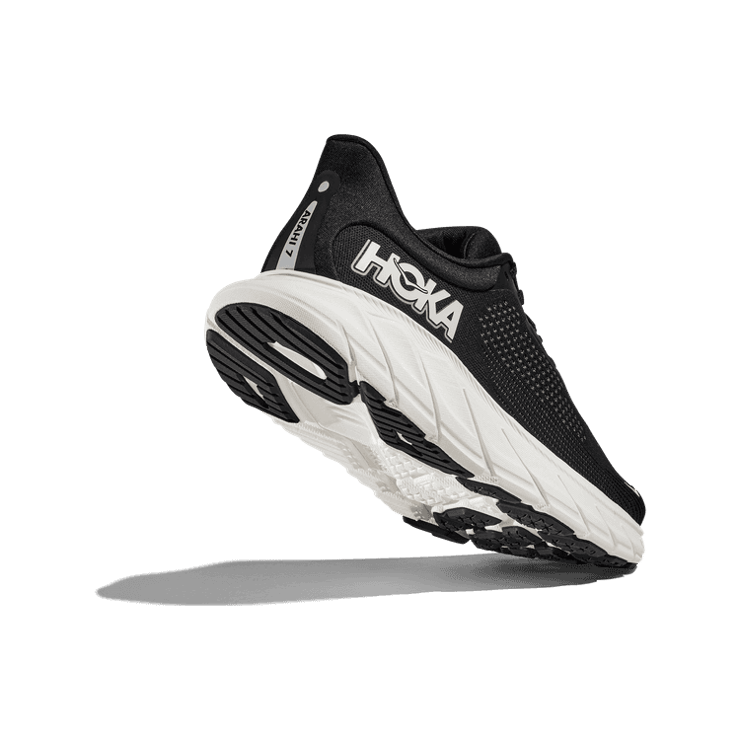 Hoka One One Arahi 7 'Black White' Angle 2