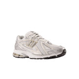New Balance 1906R White Silver Gold Angle 2