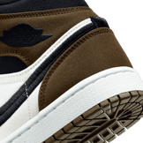 Air Jordan 1 Mid Olive Toe (W) Angle 5