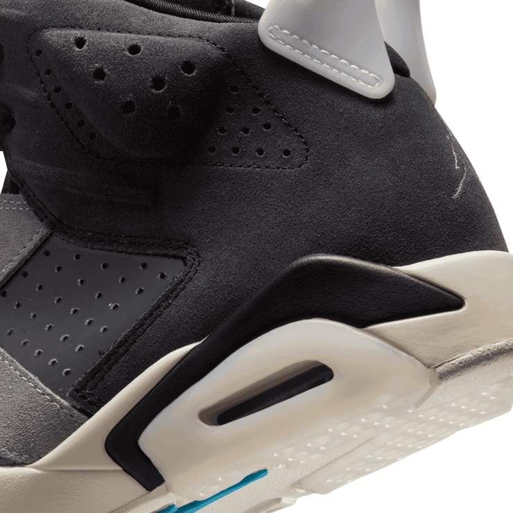 Air Jordan Retro Tech Chrome (W) CK6635-001 Raffles Where to Buy