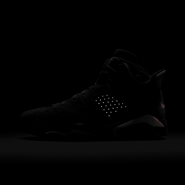 Air Jordan 6 Retro Travis Scott Olive Angle 4