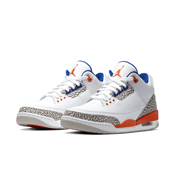 Jordan 3 Retro Knicks Angle 2