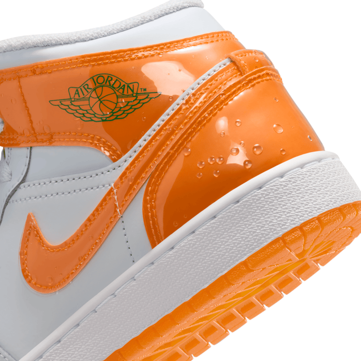 Air Jordan 1 Mid SE 'Gatorade Pack - Orange' (GS) Angle 5
