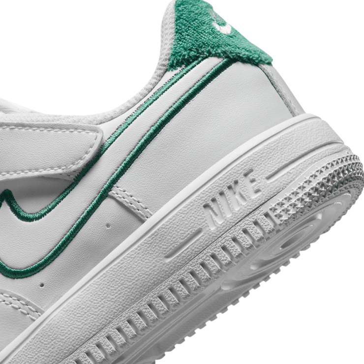 Nike Force 1 Low LV8 EasyOn (PS) Angle 5