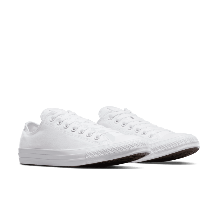 Nike Chuck Taylor All Star Canvas Angle 2