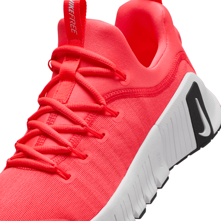 Nike Free Metcon 6 'Hot Punch' (W) Angle 4