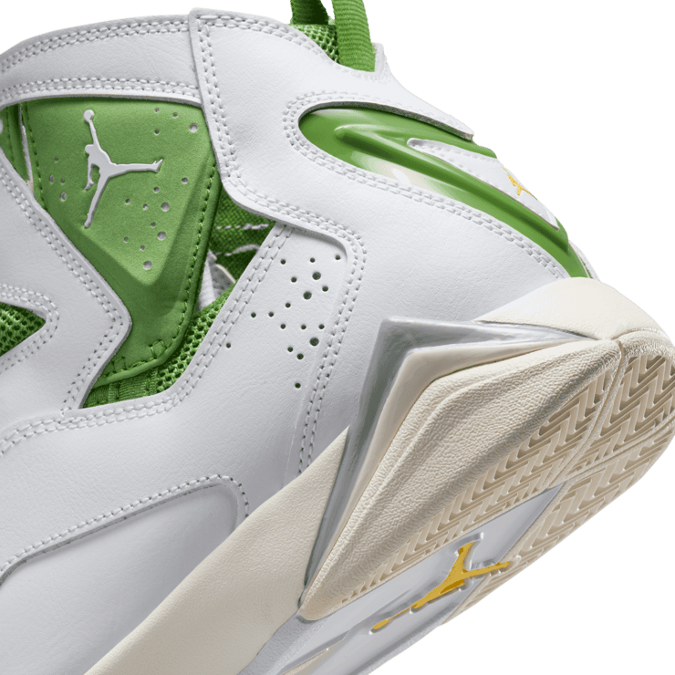 Jordan True Flight Angle 5
