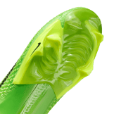 Nike Vapor Edge Kobe 6 SE Mismatch Grinch Cleats Angle 4