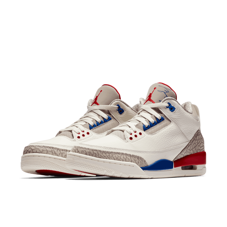 Jordan 3 Retro International Flight Angle 2
