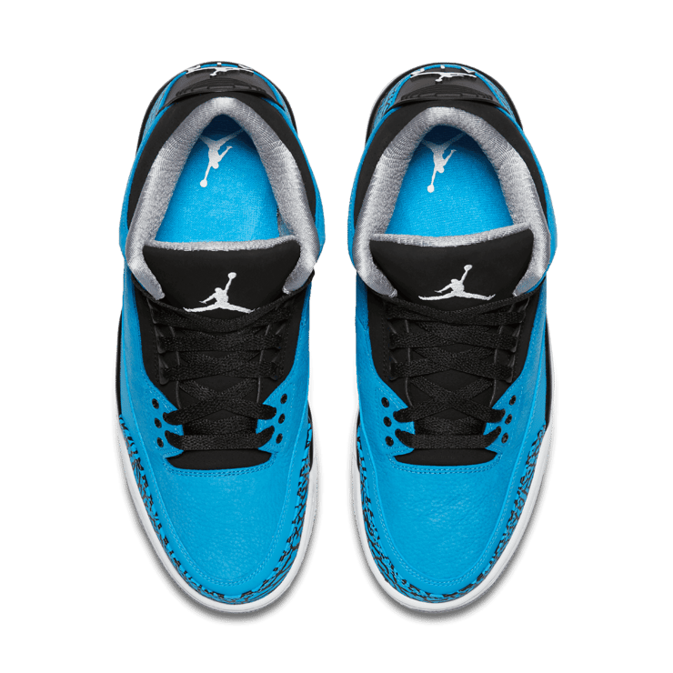 Jordan 3 Retro Powder Blue Angle 1