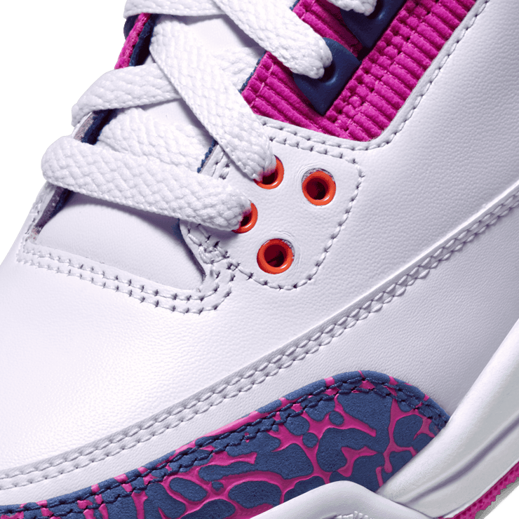 Jordan 3 Retro Barely Grape (GS) Angle 4