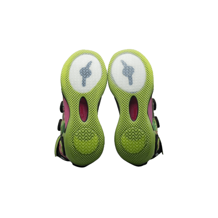 Li-Ning WOW 9 x The Muppets Angle 1