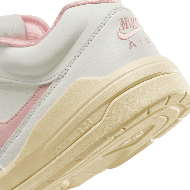 Jordan Stadium 90 'Sail Legend Pink' (W) Angle 5