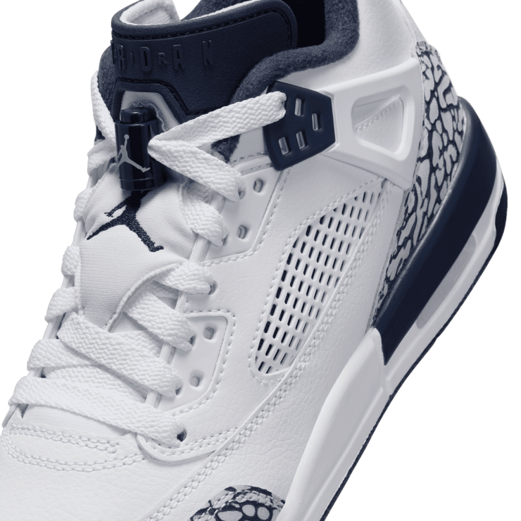 Jordan Spizike Low 'Obsidian' (GS) Angle 4