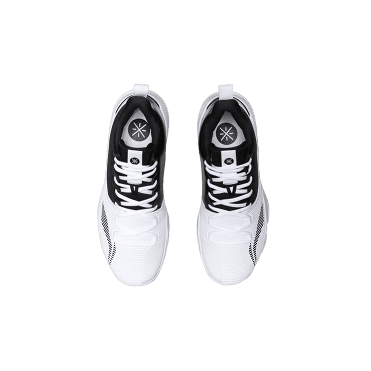 Li-Ning Yushuai 13 Mid Black White Angle 1