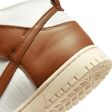 Nike Dunk High Pecan Sail Angle 5