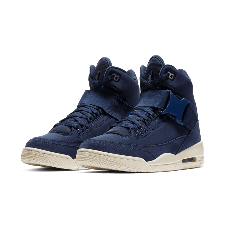 Jordan 3 Retro Explorer XX Midnight Navy Light Cream (W) Angle 2