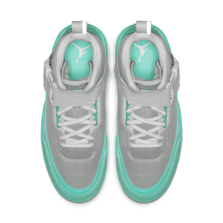 Jordan 3 Retro Explorer XX Vast Grey Tropical Twist (W) Angle 1