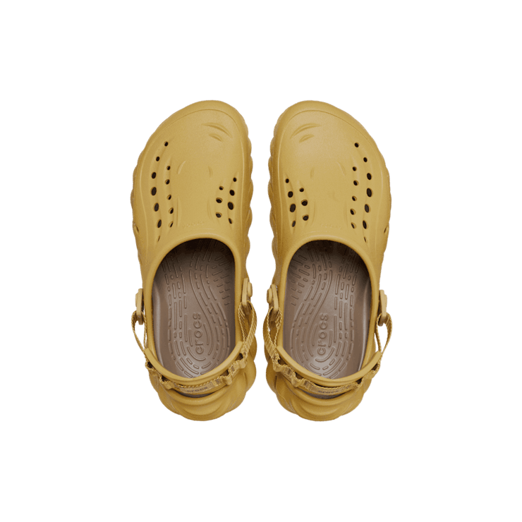 Crocs Echo Clog Desert Grass Angle 1