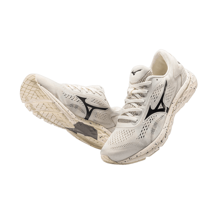 Mizuno RC-01 Beige White Angle 2
