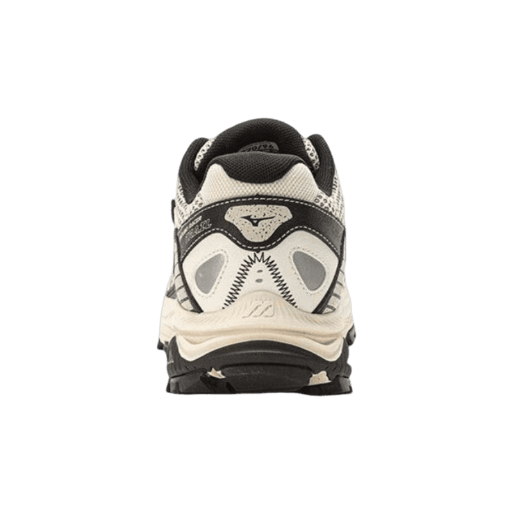 Mizuno Racer Trail Cream Black White Angle 1