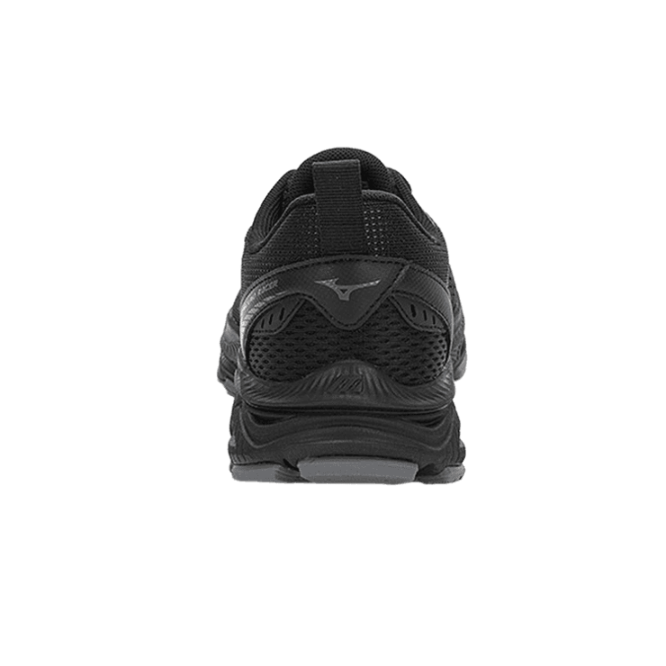 Mizuno Racer Black Angle 2