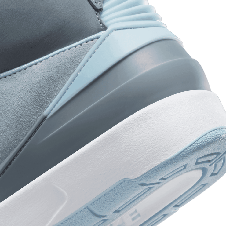Air Jordan 2 Retro Cool Grey (W) Angle 5