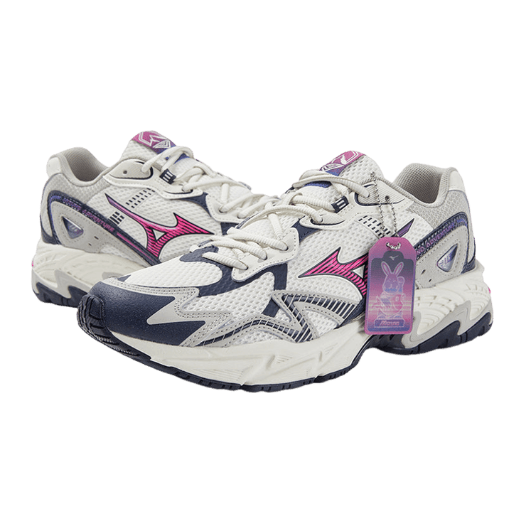 Mizuno Adventure Twe Angle 1