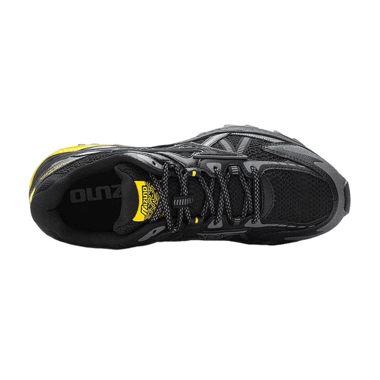 Mizuno Racer Trail Black Yellow Angle 0