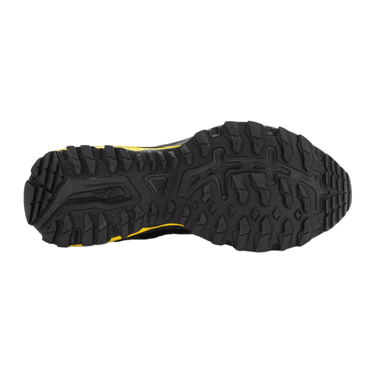 Mizuno Racer Trail Black Yellow Angle 2